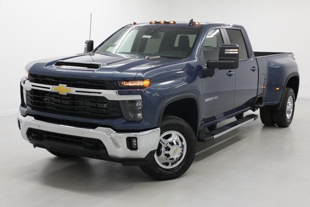 2026 Chevrolet Silverado 3500HD Crew Cab, Long Bed, LT Dual Rear Wheel, RWD