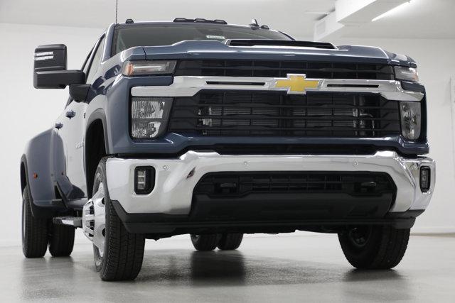2026 Chevrolet Silverado 3500HD Crew Cab, Long Bed, LT Dual Rear Wheel, RWD