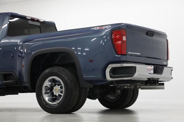 2026 Chevrolet Silverado 3500HD Crew Cab, Long Bed, LT Dual Rear Wheel, RWD