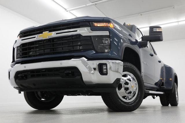 2026 Chevrolet Silverado 3500HD Crew Cab, Long Bed, LT Dual Rear Wheel, RWD