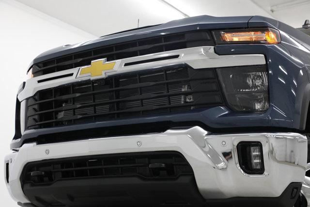 2026 Chevrolet Silverado 3500HD Crew Cab, Long Bed, LT Dual Rear Wheel, RWD