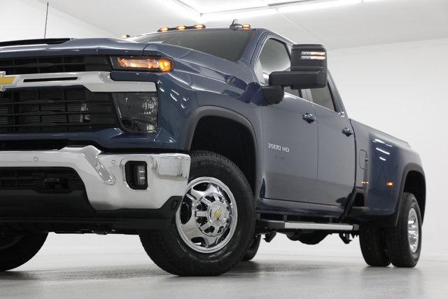 2026 Chevrolet Silverado 3500HD Crew Cab, Long Bed, LT Dual Rear Wheel, RWD