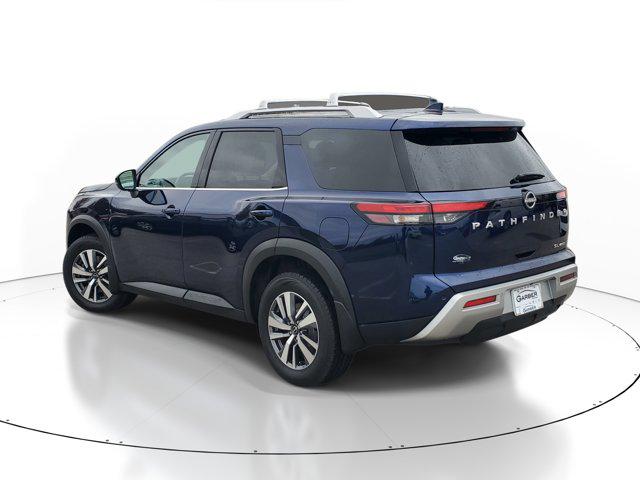 2025 Nissan Pathfinder SL 4WD