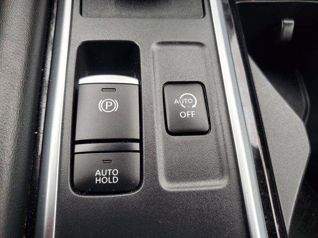 2025 Nissan Pathfinder SL 4WD