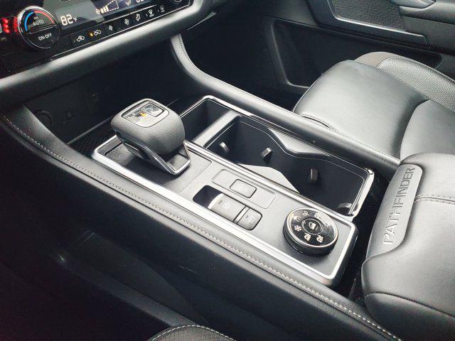 2025 Nissan Pathfinder SL 4WD