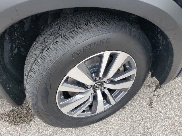 2025 Nissan Pathfinder SL 4WD