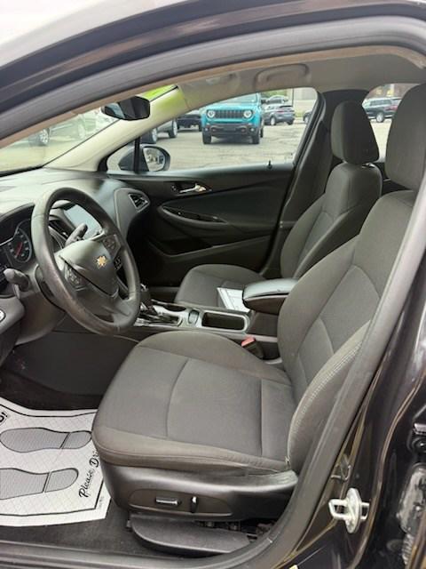 2016 Chevrolet Cruze LT Auto