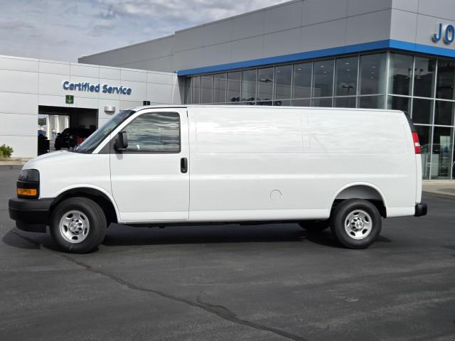 2026 Chevrolet Express Cargo Van 3500 Extended Wheelbase, WT, RWD