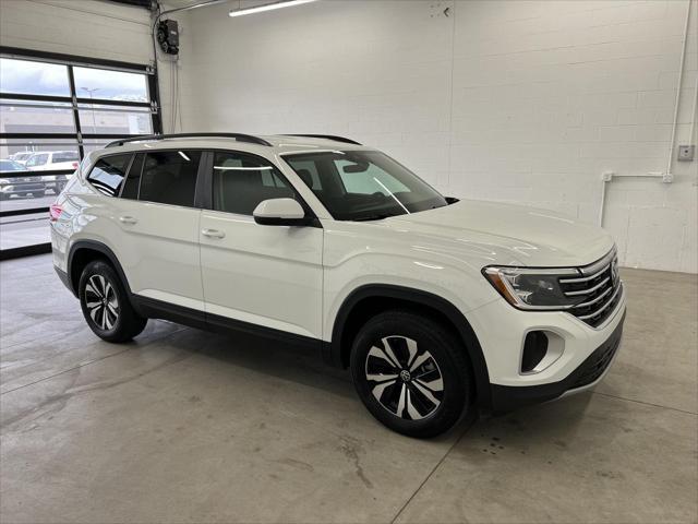 2025 Volkswagen Atlas 2.0T SE