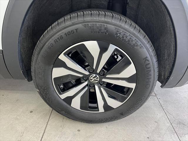 2025 Volkswagen Atlas 2.0T SE