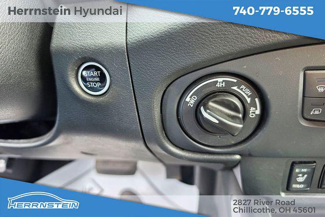 2023 Nissan Frontier Crew Cab SV 4x4