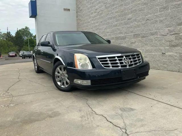 2009 Cadillac DTS Standard for sale in Flint, MI