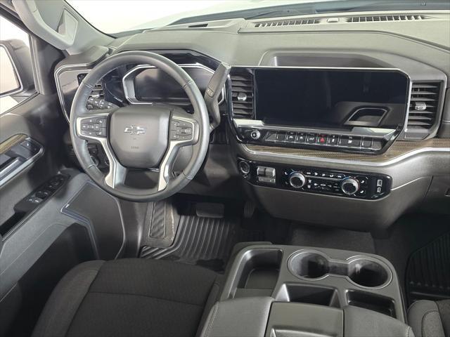 2026 Chevrolet Silverado 1500 4WD Crew Cab Short Bed RST