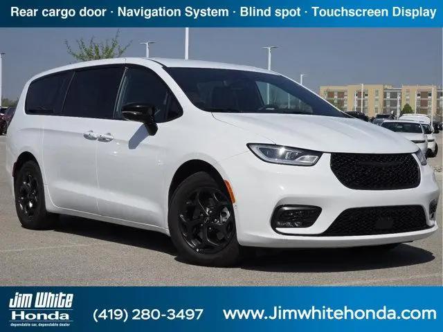 2024 Chrysler Pacifica Hybrid S Appearance Pkg for sale in Maumee, OH