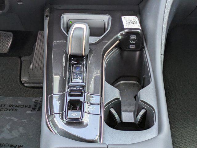 2025 Toyota Crown Signia XLE