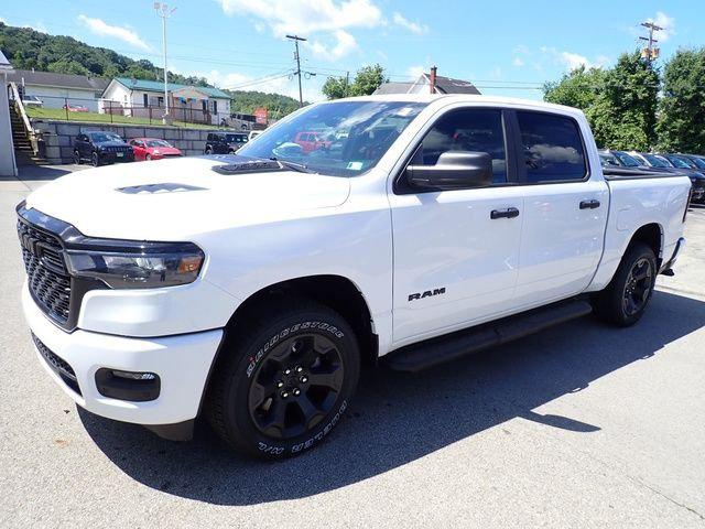 2026 RAM 1500 RAM 1500 EXPRESS CREW CAB 4X4 57 BOX