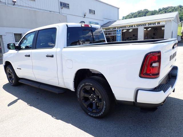 2026 RAM 1500 RAM 1500 EXPRESS CREW CAB 4X4 57 BOX