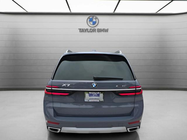 2027 BMW X7 xDrive40i