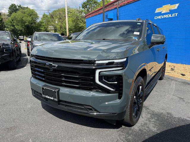 2025 Chevrolet Suburban 4WD RST