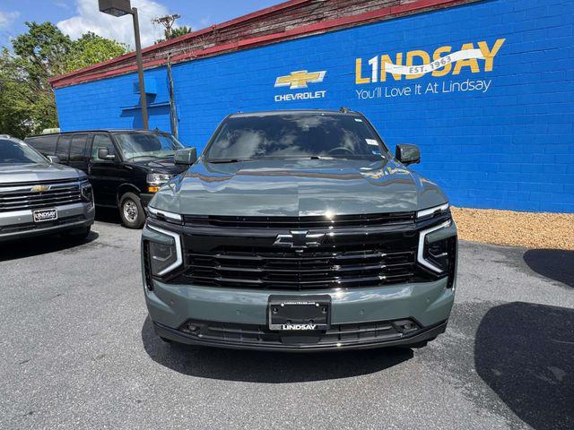 2025 Chevrolet Suburban 4WD RST
