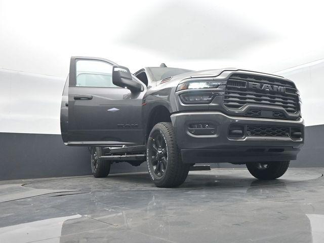 2026 Ram 2500 Big Horn Crew Cab 4x4 64 Box