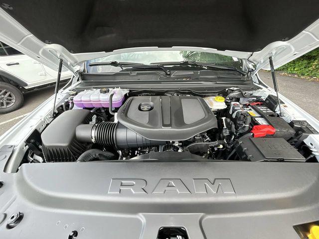 2026 Ram 1500 Express Crew Cab 4x4 57 Box