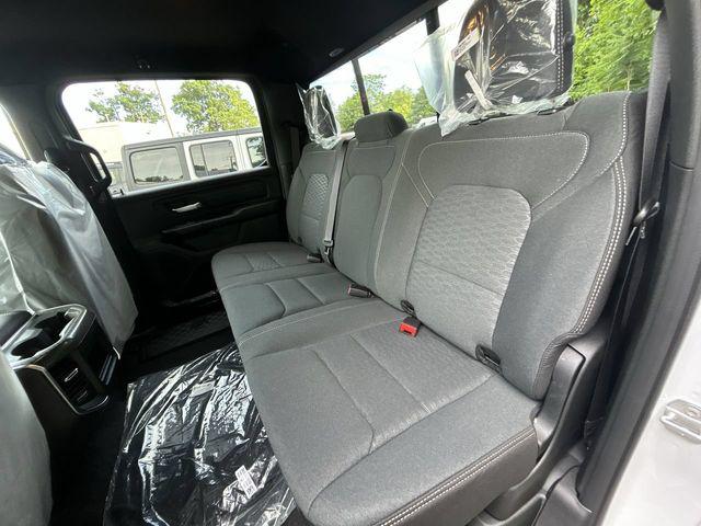 2026 Ram 1500 Express Crew Cab 4x4 57 Box