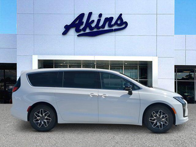 2027 Chrysler Pacifica PACIFICA LIMITED