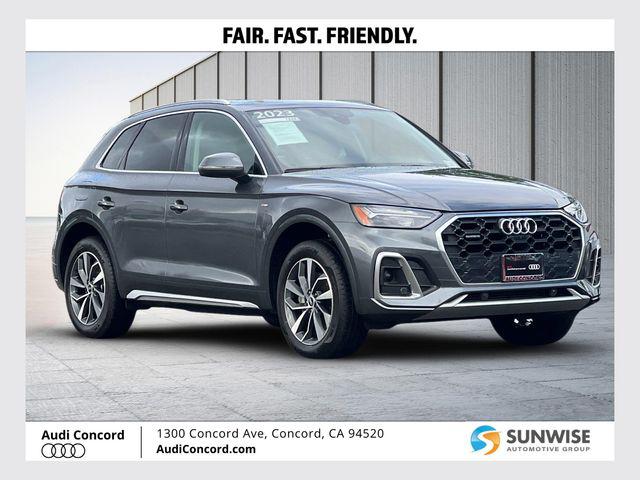 Daytona Gray Pearl 2023 Audi Q5 quattro Premium Plus S Line 45 TFSI SUV / Crossover All-Wheel Drive Automatic