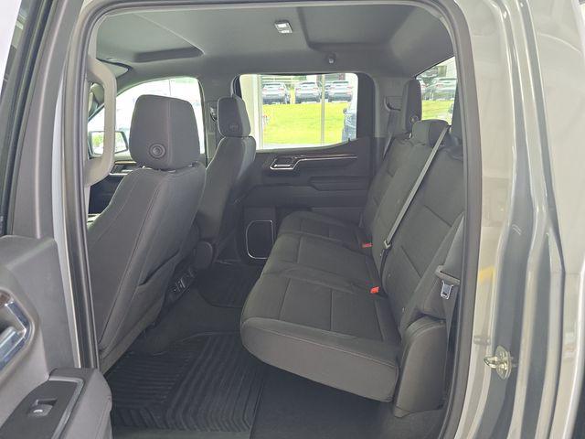 2023 Chevrolet Silverado 1500 4WD Crew Cab Short Bed LT with 2FL