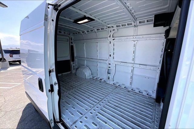 2025 Ram ProMaster 2500 Cargo Van Tradesman High Roof 159" WB w/Pass Seat