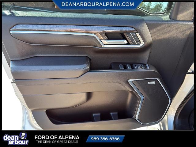 2022 Chevrolet Silverado 1500 4WD Crew Cab Short Bed LTZ