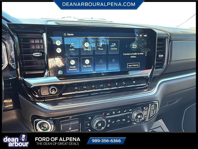 2022 Chevrolet Silverado 1500 4WD Crew Cab Short Bed LTZ