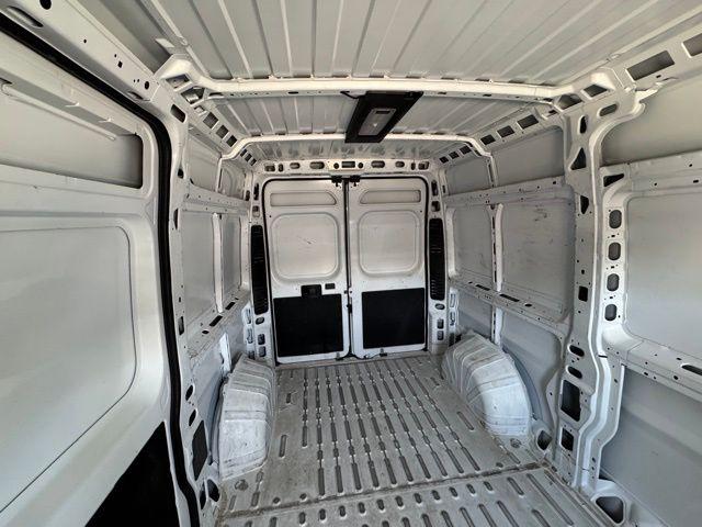 2025 Ram ProMaster 2500 Cargo Van Tradesman High Roof 136" WB w/Pass Seat