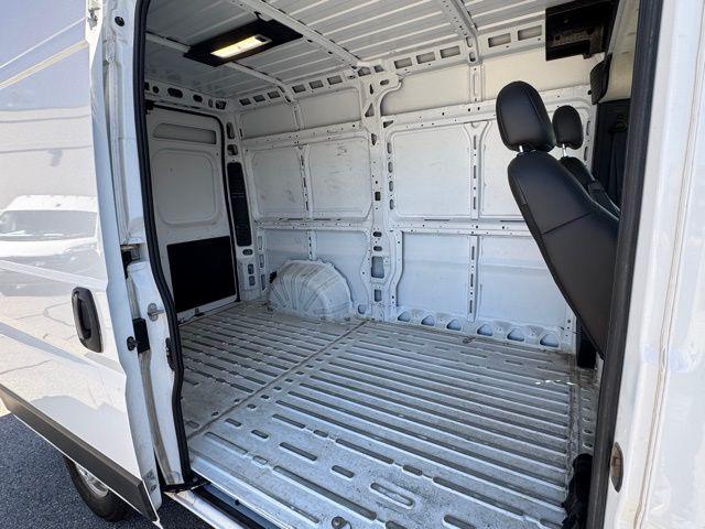 2025 Ram ProMaster 2500 Cargo Van Tradesman High Roof 136" WB w/Pass Seat