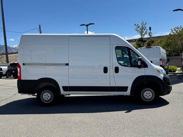 2025 Ram ProMaster 2500 Cargo Van Tradesman High Roof 136" WB w/Pass Seat