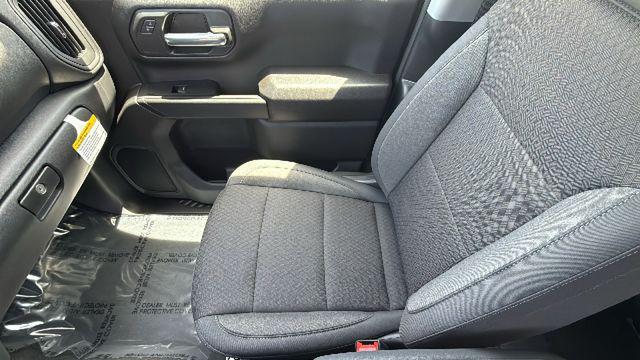 2026 GMC Sierra 1500 Crew Cab, Short Bed, Pro, 4WD