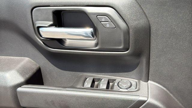 2026 GMC Sierra 1500 Crew Cab, Short Bed, Pro, 4WD