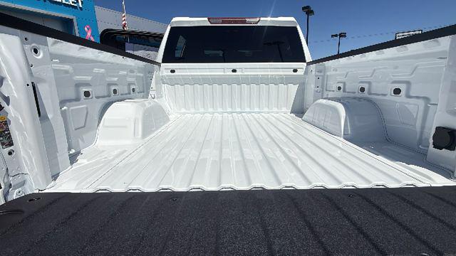 2026 GMC Sierra 1500 Crew Cab, Short Bed, Pro, 4WD
