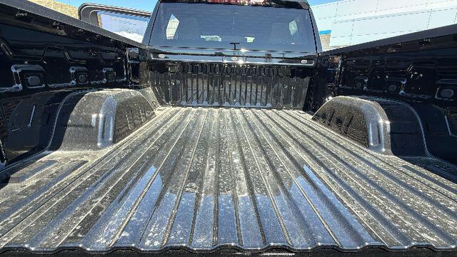 2026 GMC Sierra 1500 Crew Cab, Short Bed, Pro, 4WD