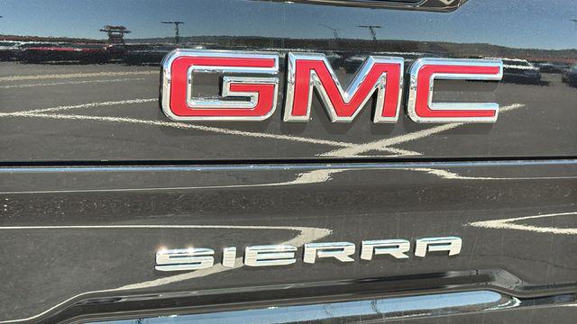 2026 GMC Sierra 1500 Crew Cab, Short Bed, Pro, 4WD