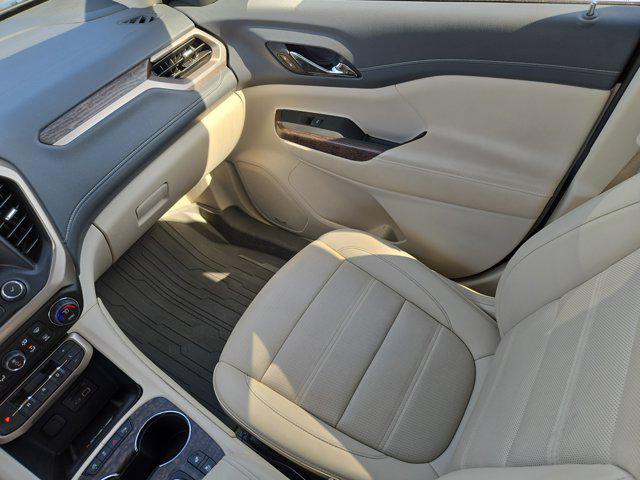 2023 GMC Acadia FWD Denali