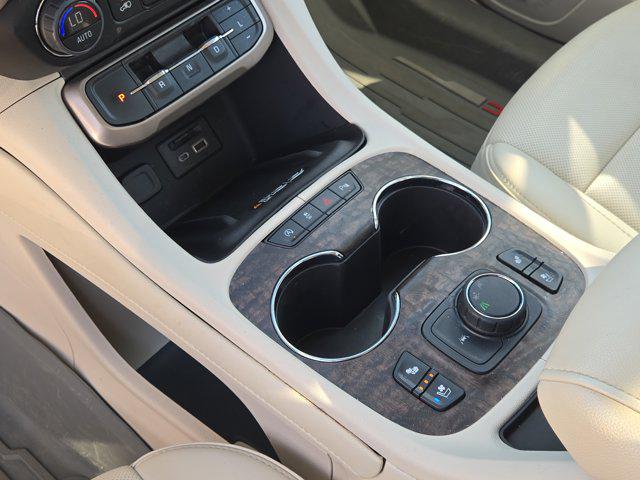 2023 GMC Acadia FWD Denali