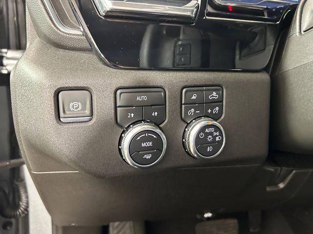 2025 GMC Sierra 1500 4WD Crew Cab Short Box Elevation with 3SB