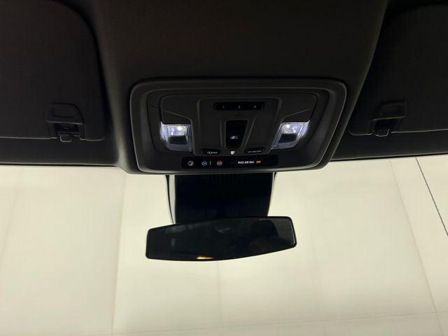 2025 GMC Sierra 1500 4WD Crew Cab Short Box Elevation with 3SB