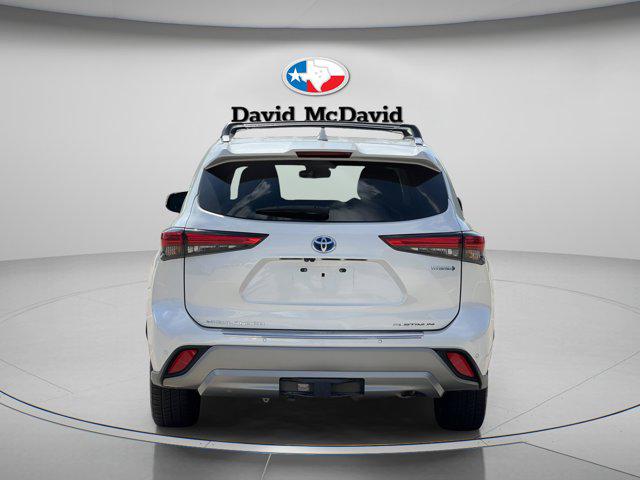 2023 Toyota Highlander Hybrid Platinum