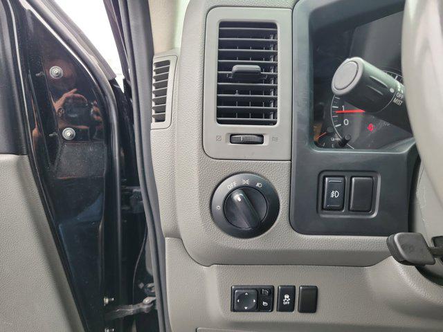 2019 Nissan 3500 SL V8