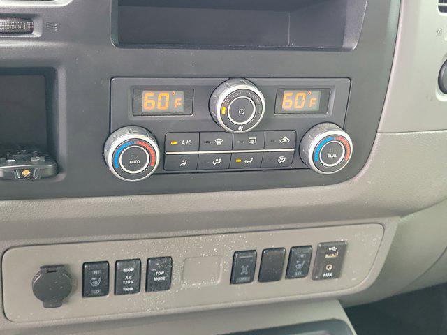 2019 Nissan 3500 SL V8