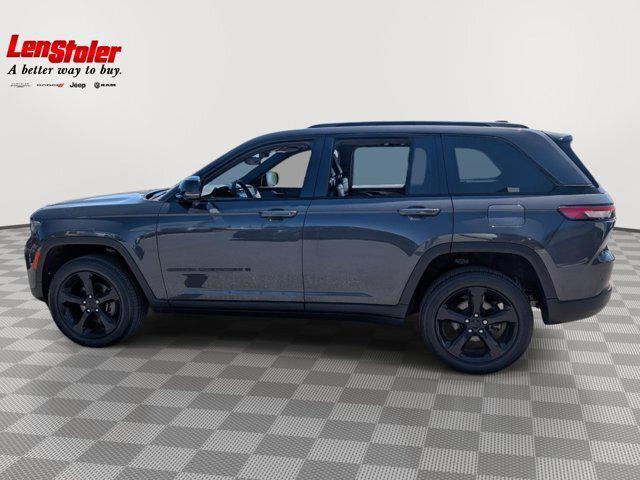 2023 Jeep Grand Cherokee Altitude 4x4 2023 Jeep Grand Cherokee Altitude 4x4