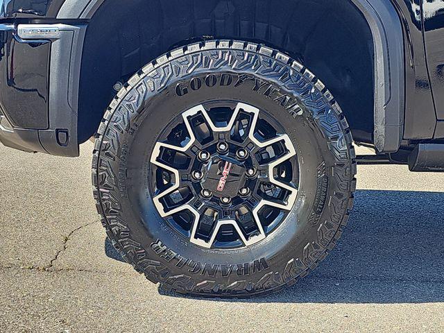 2026 GMC Sierra 2500HD Crew Cab, Standard Bed, AT4X, 4WD